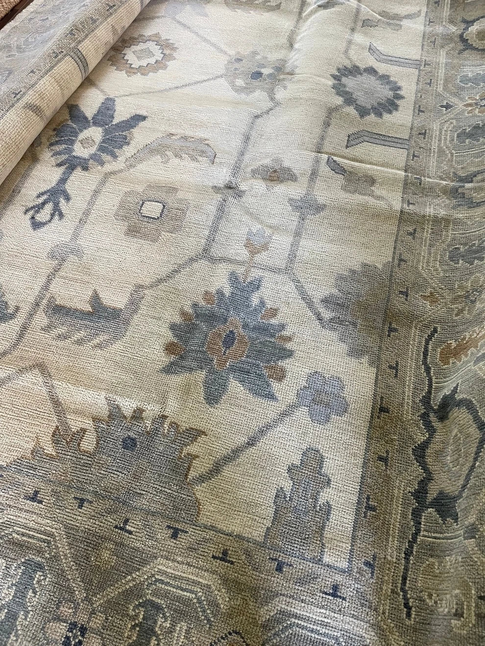 Handknotted Rug Turkish Knot Oushak Rug Traditional Area Rug Living Room Rug