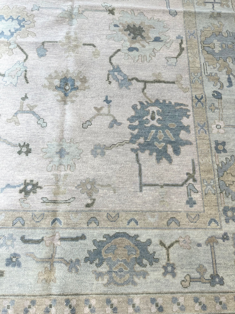 Handknotted Rug Turkish Knot Oushak Rug Traditional Area Rug Living Room Rug