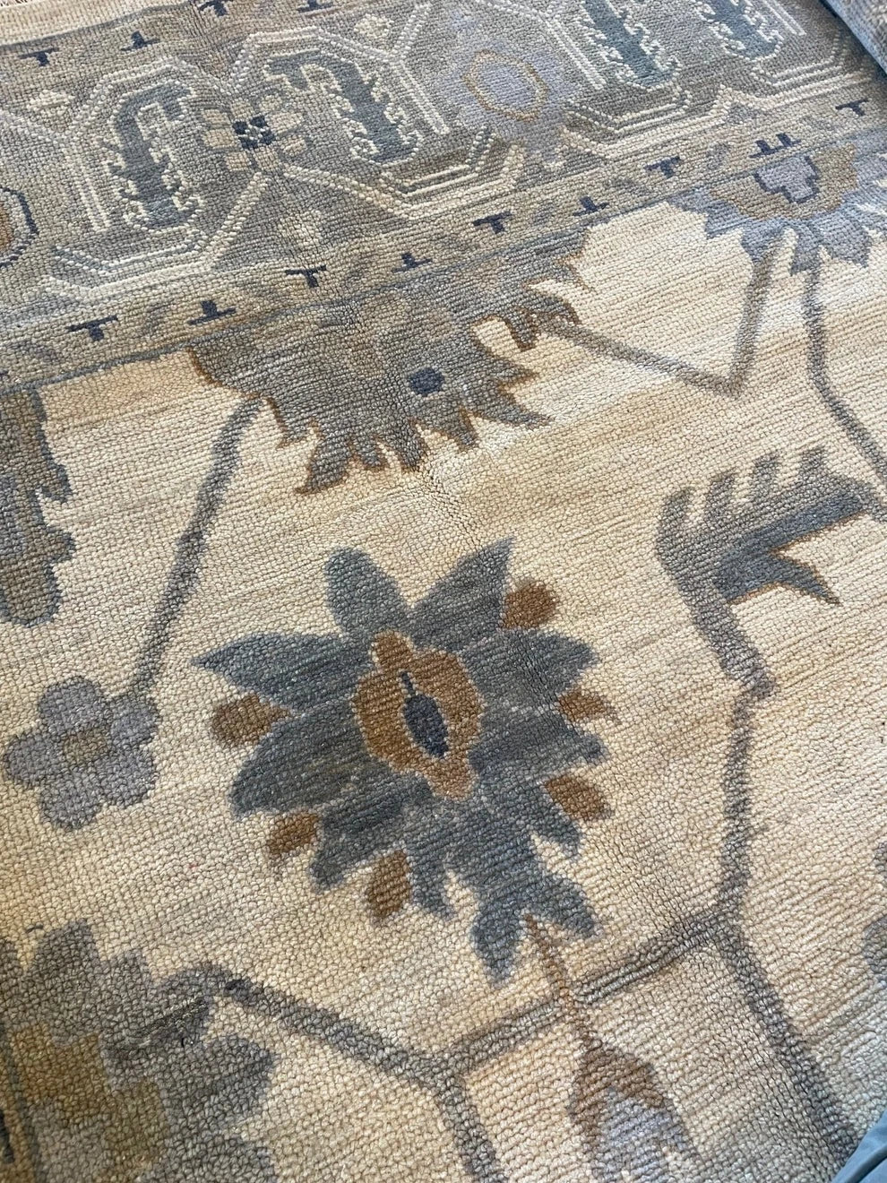 Handknotted  Rug Turkish Knot Oushak Rug Traditional Area Rug Living Room Rug